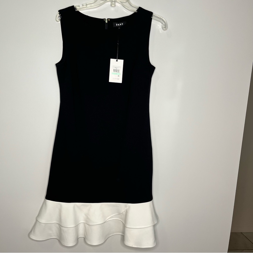 NWT DKNY Black with White Ruffle Flounced Hem Zip Up Sleeveless Sheath Dress 8
